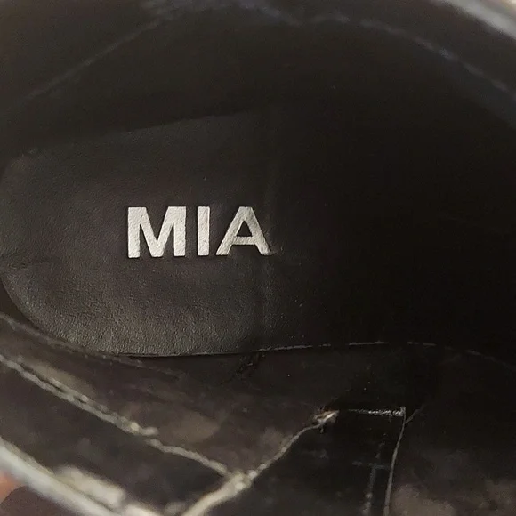 MIA Black Studded Textile Upper Sz 8.5 Ankle Boots Stacked Heel - Picture 3 of 11